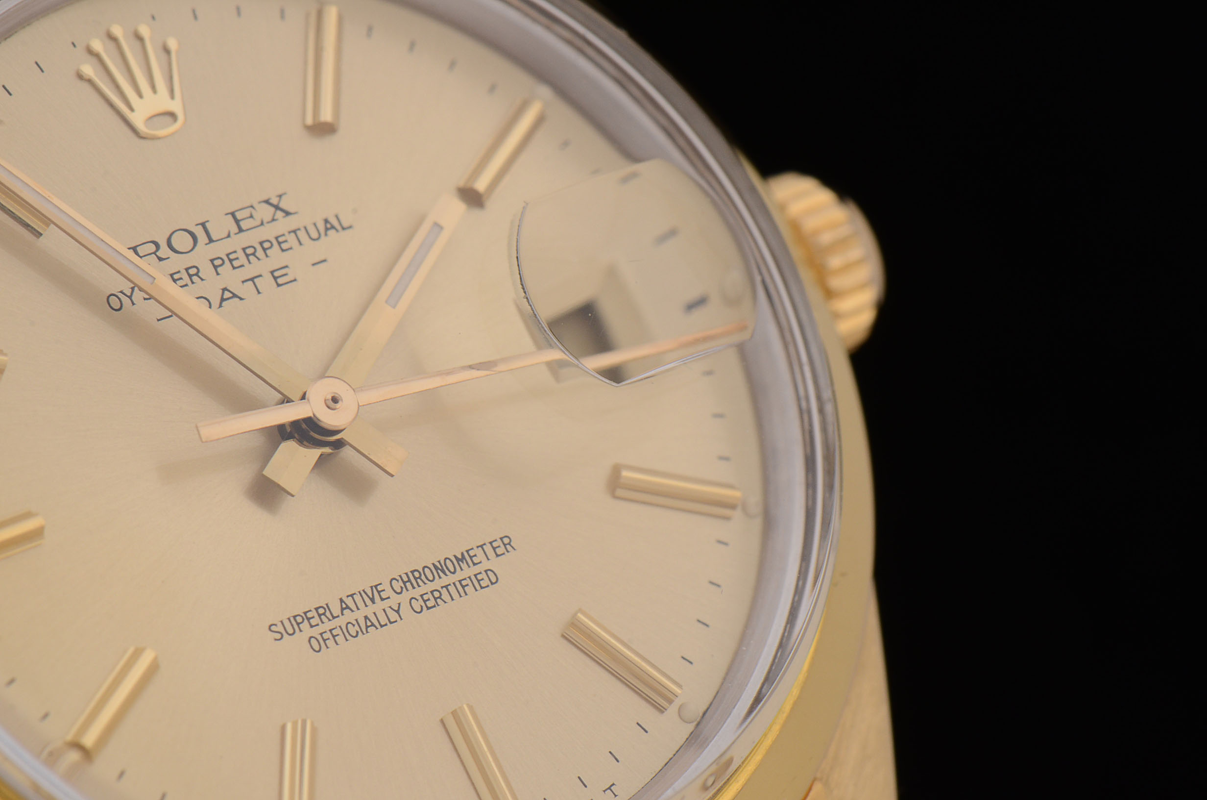 Rolex Date Gold Shell/Plated Steel 15505 Champagne Index Auto