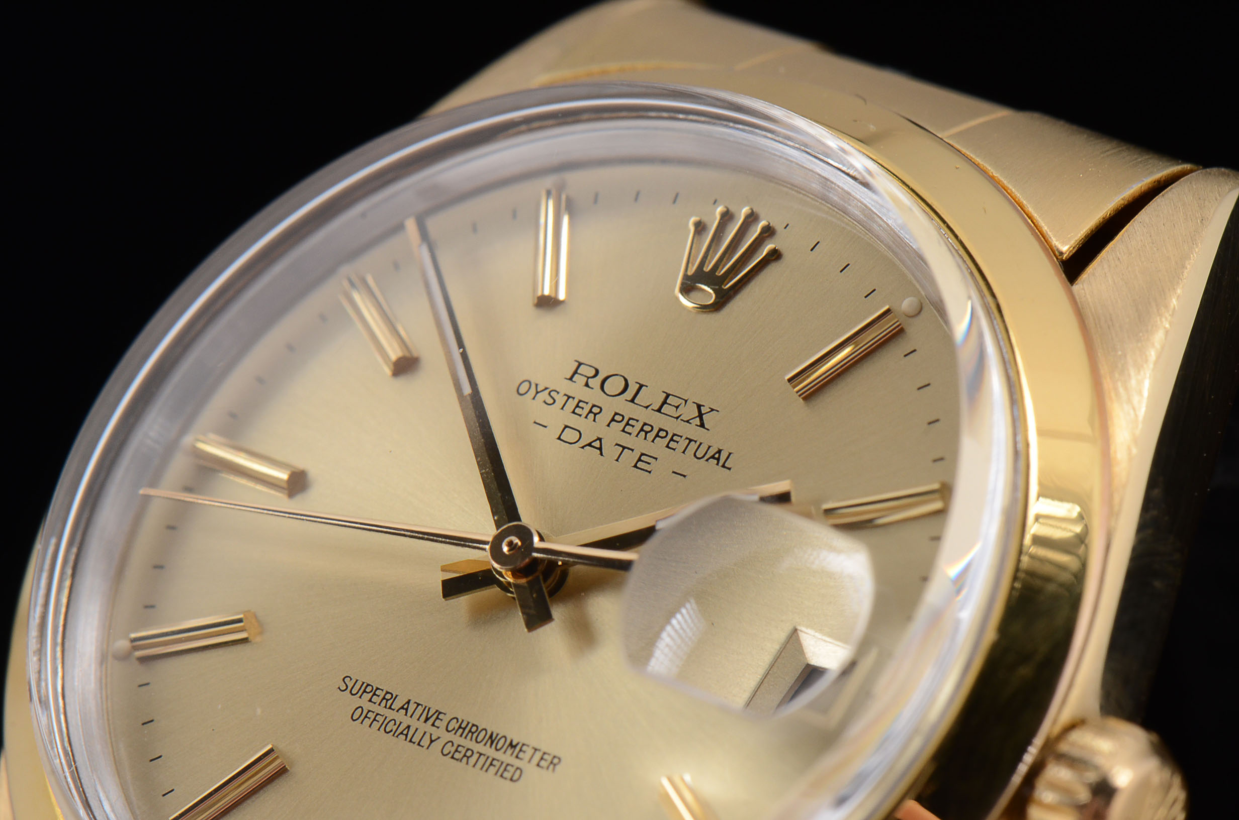 Rolex Date Gold Shell/Plated Steel 15505 Champagne Index Auto