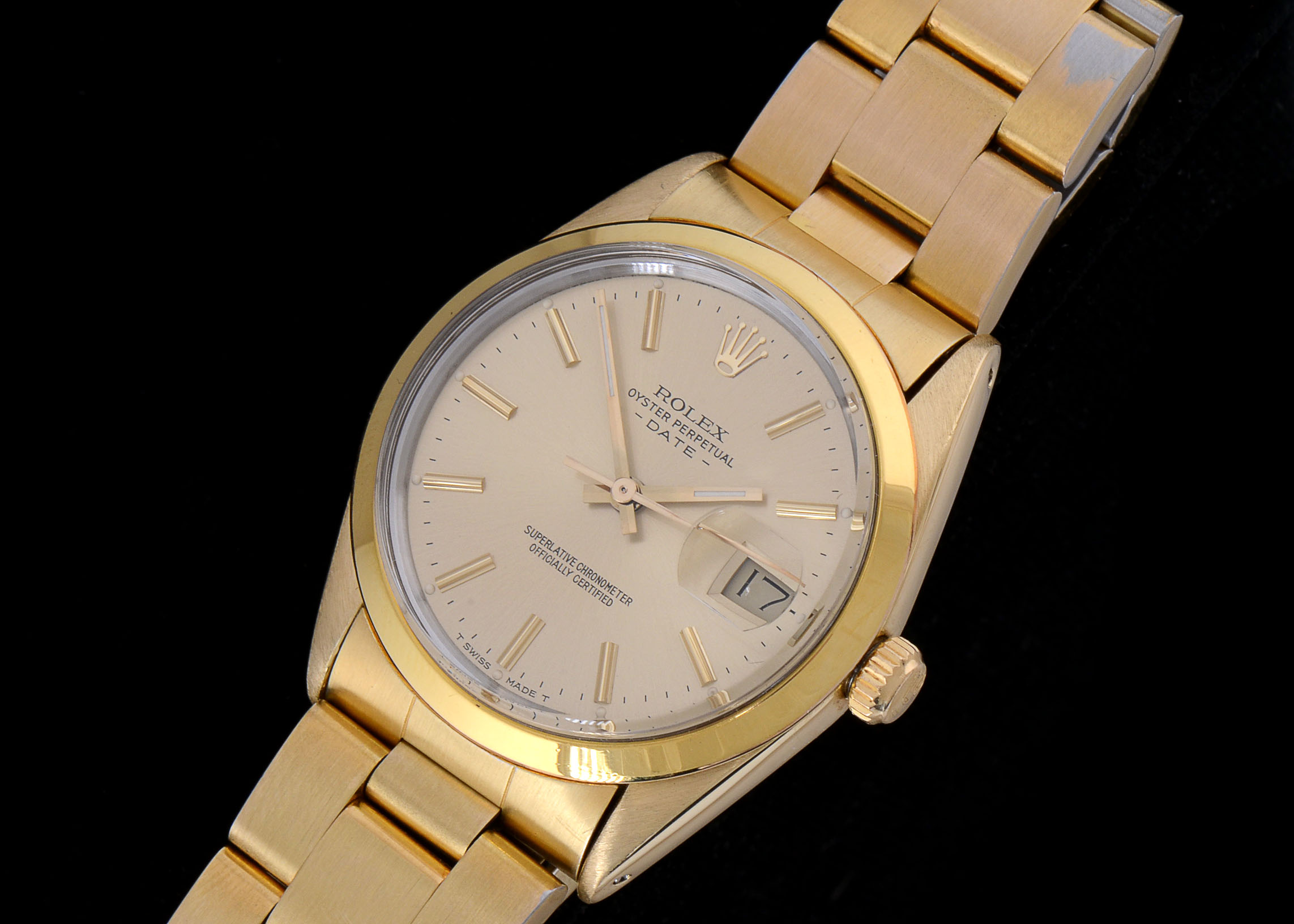 Rolex Date Gold Shell/Plated Steel 15505 Champagne Index Auto
