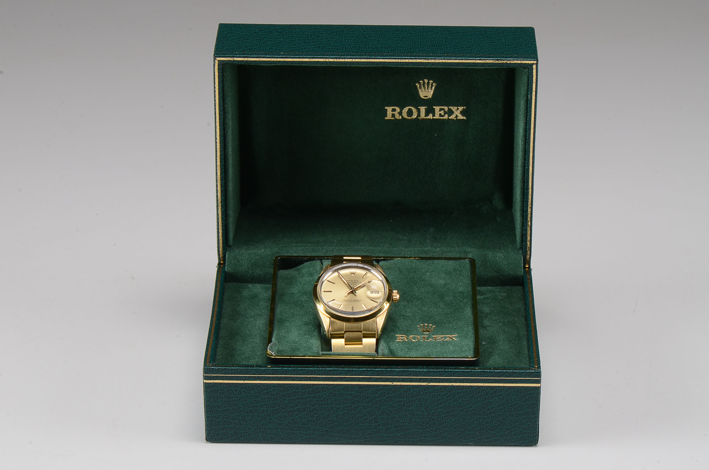 Rolex Date Gold Shell/Plated Steel 15505 Champagne Index Auto