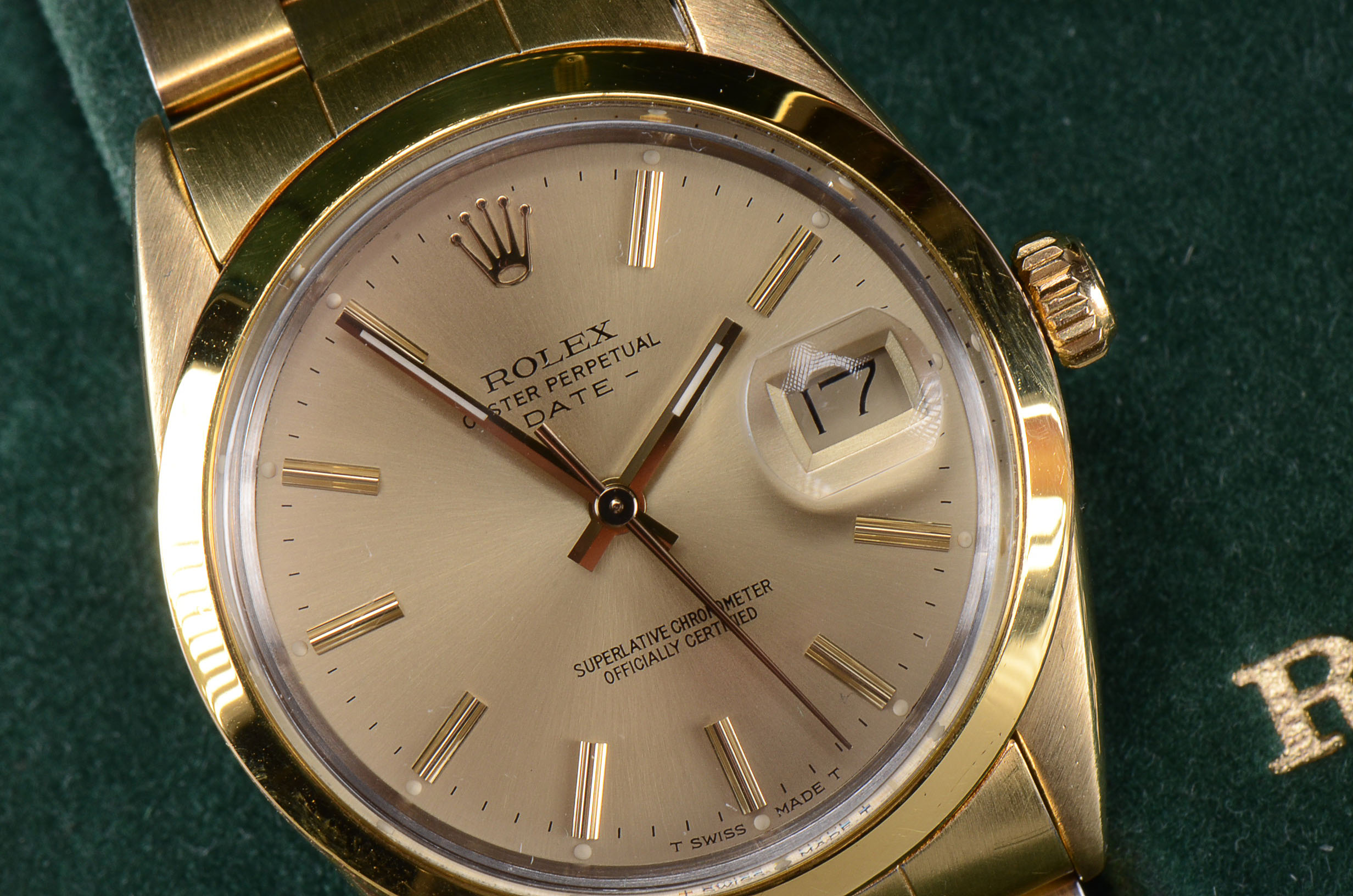 Rolex Date Gold Shell/Plated Steel 15505 Champagne Index Auto