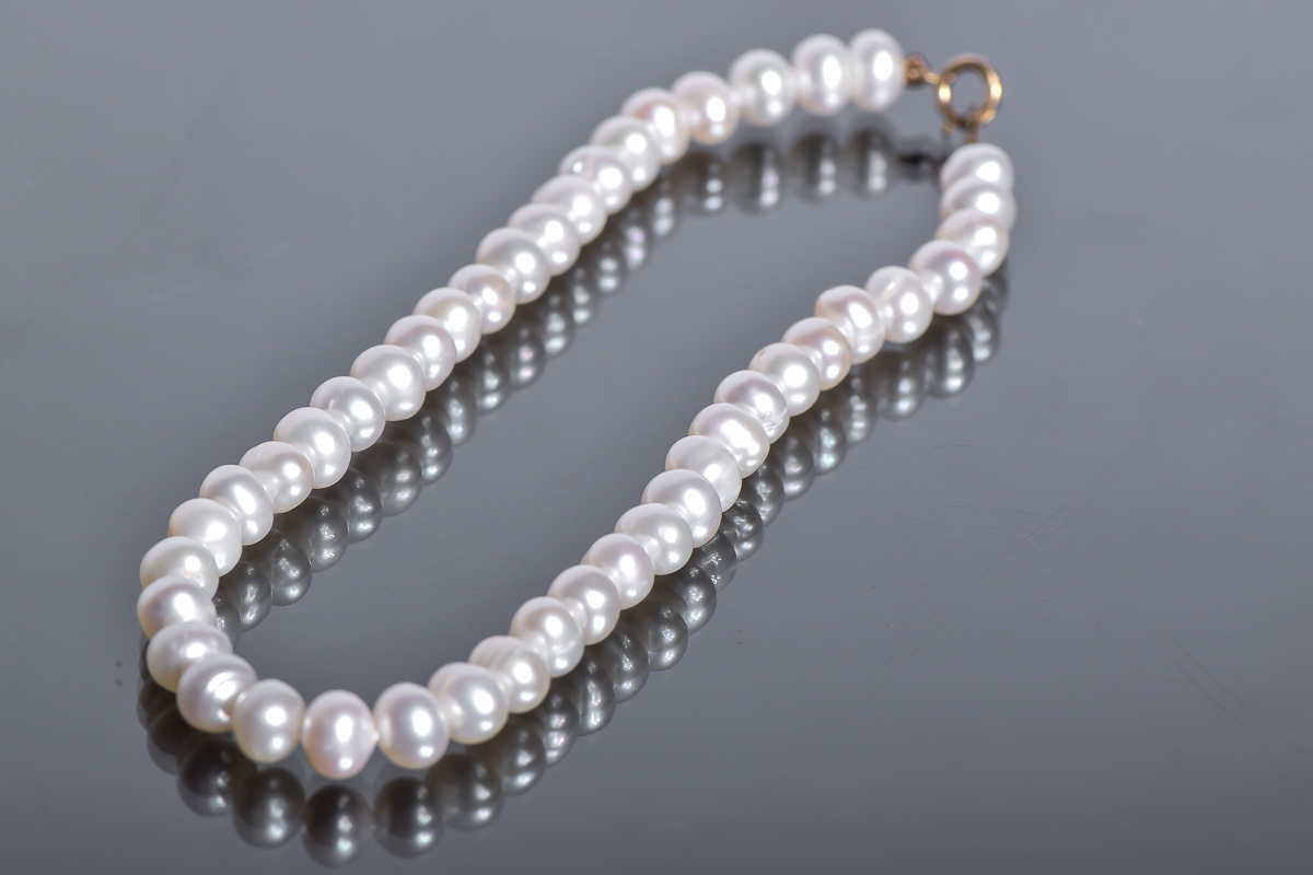 14K Yellow Gold Single Strand Pearl Bracelet