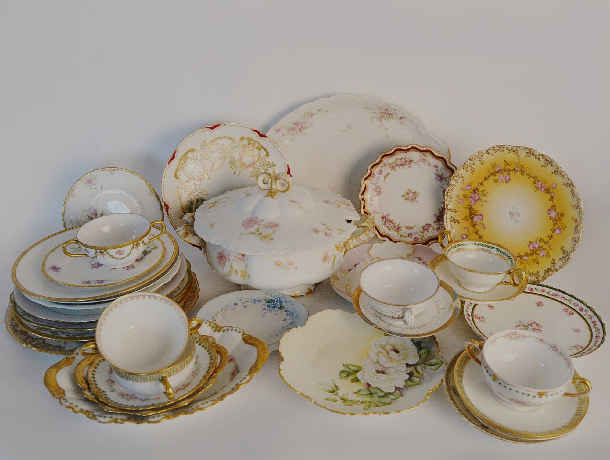 Set of Vintage French Limoges China Dinnerware
