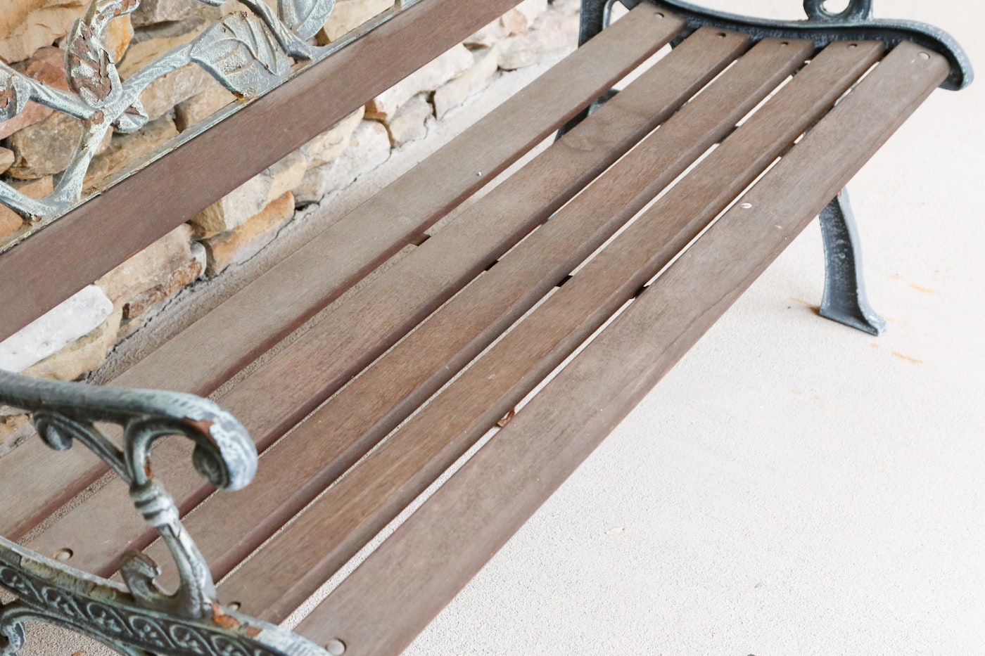 Berkeley & Foundry Garden Bench EBTH