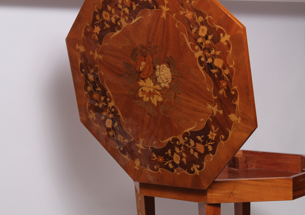 Vintage Octagon Inlaid Italian Music Box Table