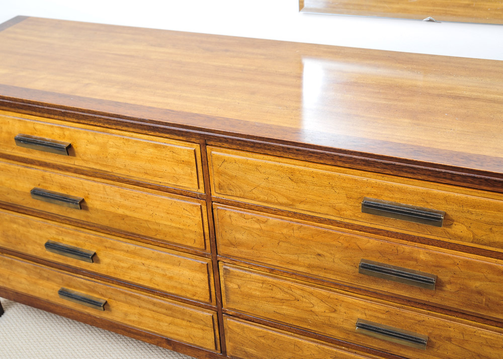 Modern Style Chest of Drawers by Davis Furniture