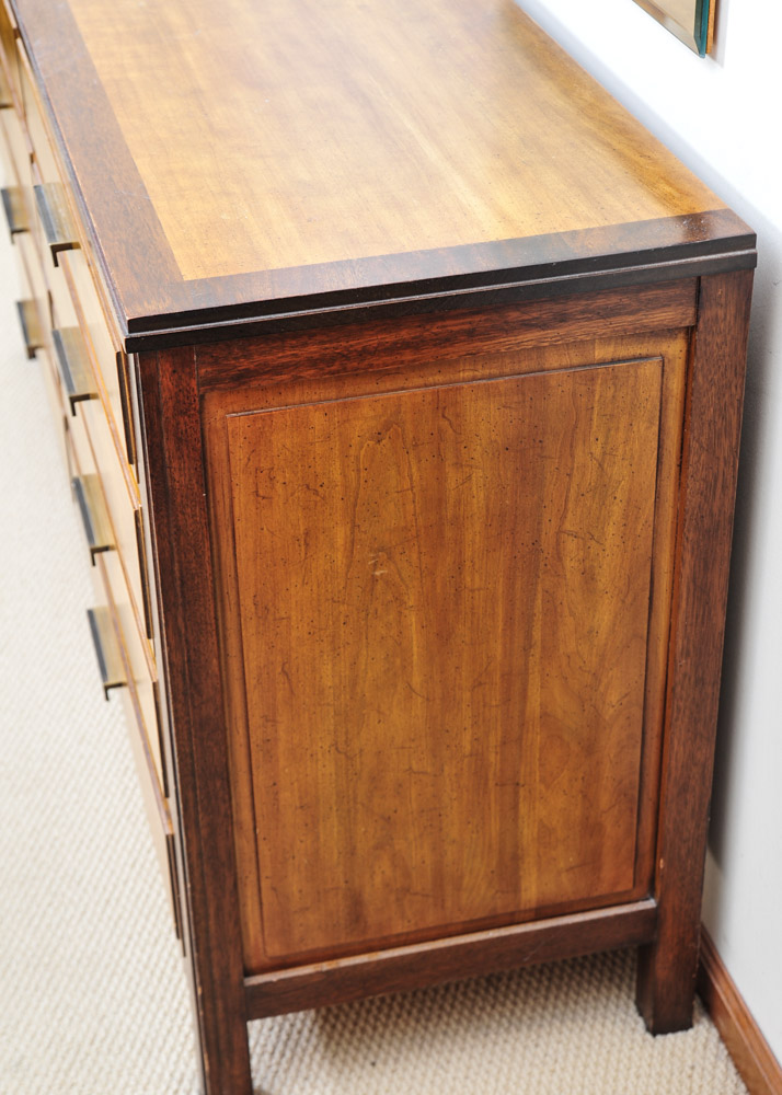 Modern Style Chest of Drawers by Davis Furniture