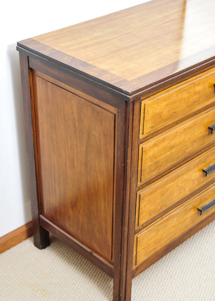 Modern Style Chest of Drawers by Davis Furniture