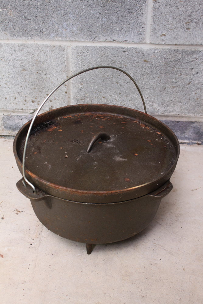 Cast Iron Soup Kettle