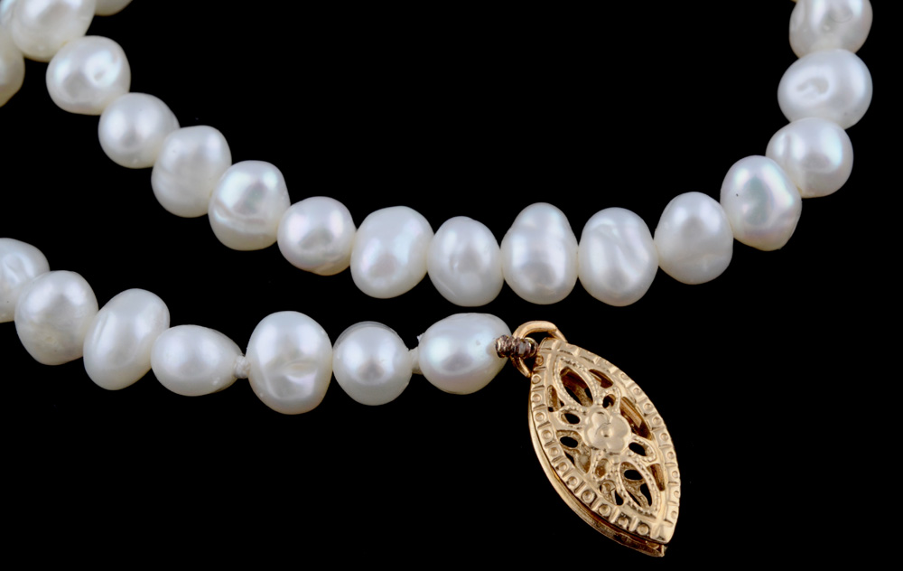 Freshwater Pearl Bracelet and Necklace