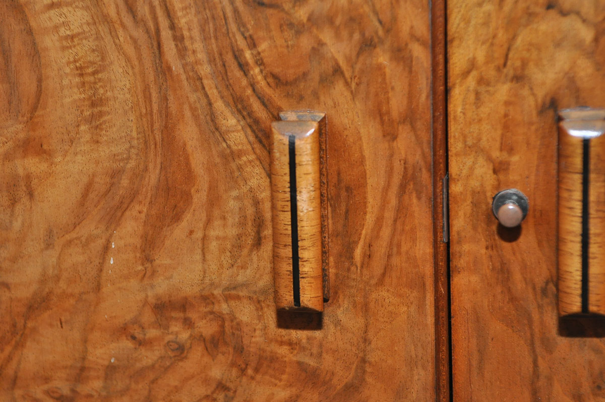 Vintage Art Deco Gentleman's Chest with Burled Wood Veneers