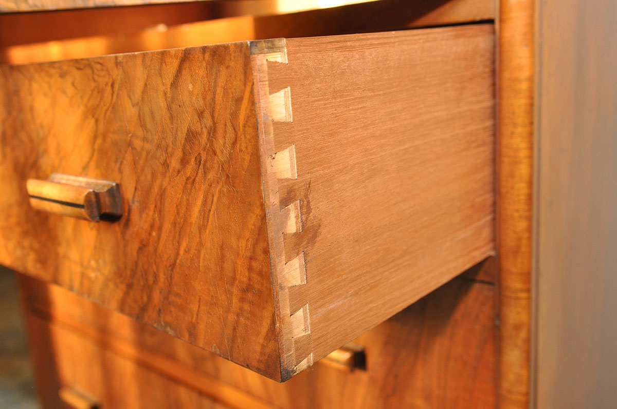 Vintage Art Deco Gentleman's Chest with Burled Wood Veneers