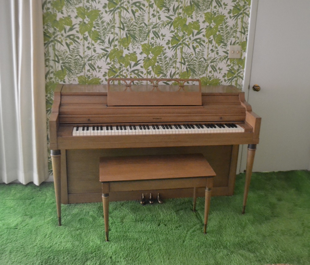 Mid Century  1959 Everett  Spinet Piano