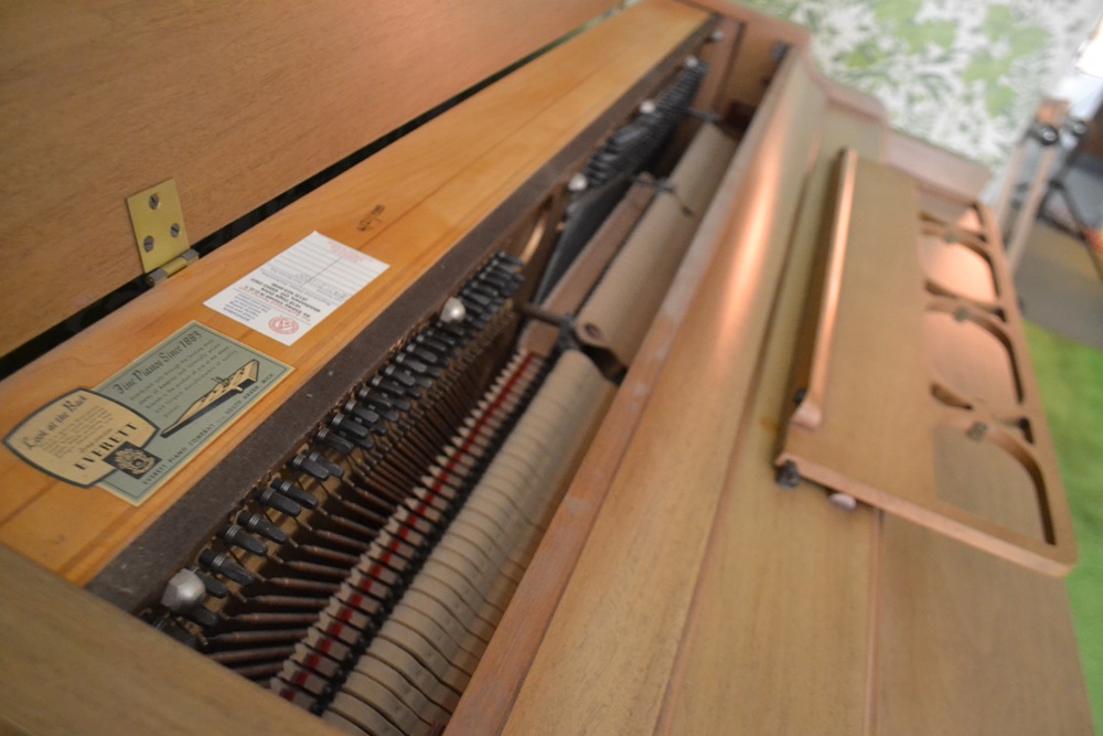 Mid Century  1959 Everett  Spinet Piano