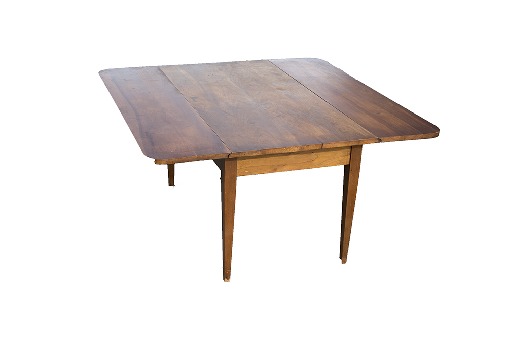 Hepplewhite Style Drop Leaf Coffee Table