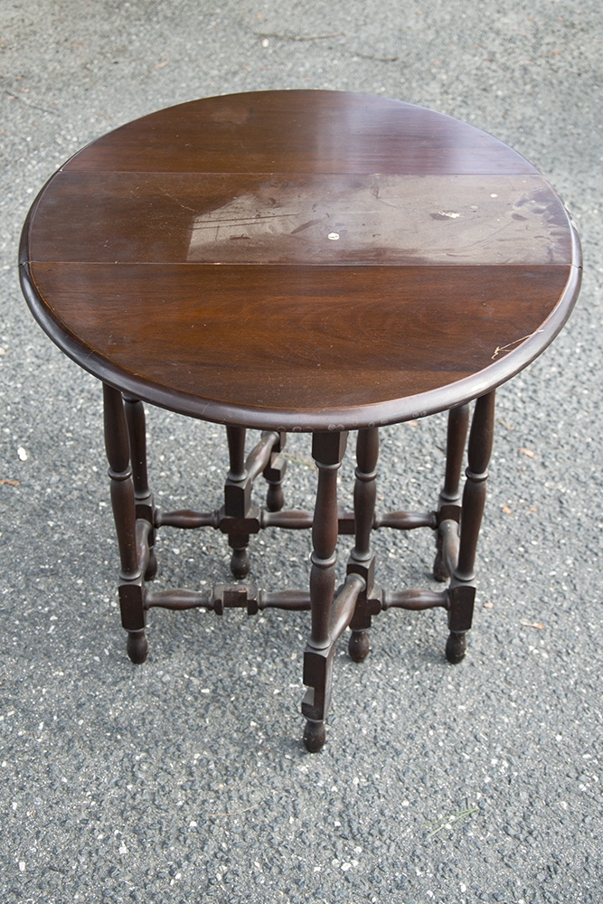 Vintage Mahogany Gateleg Table