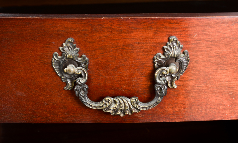 Red Mahogany Georgian Style Chest-on-Chest