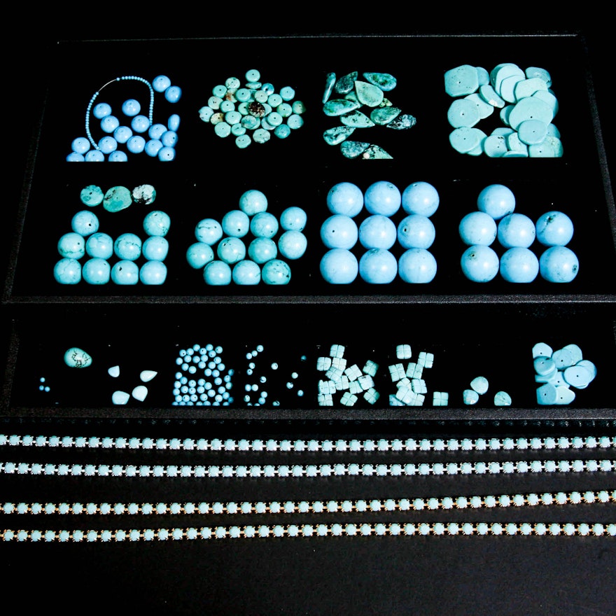 Grouping of 302 Assorted Turquoise Beads