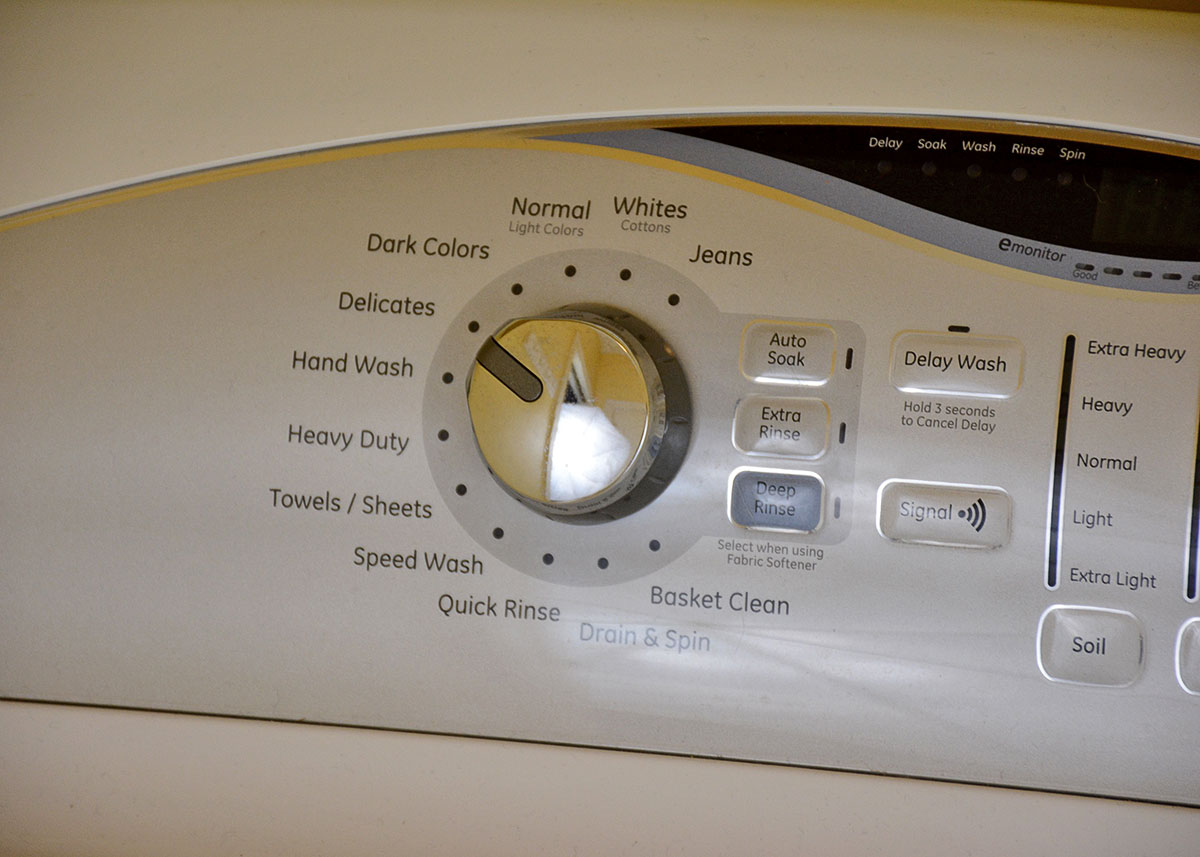 2013 GE HydroWave Washing Machine