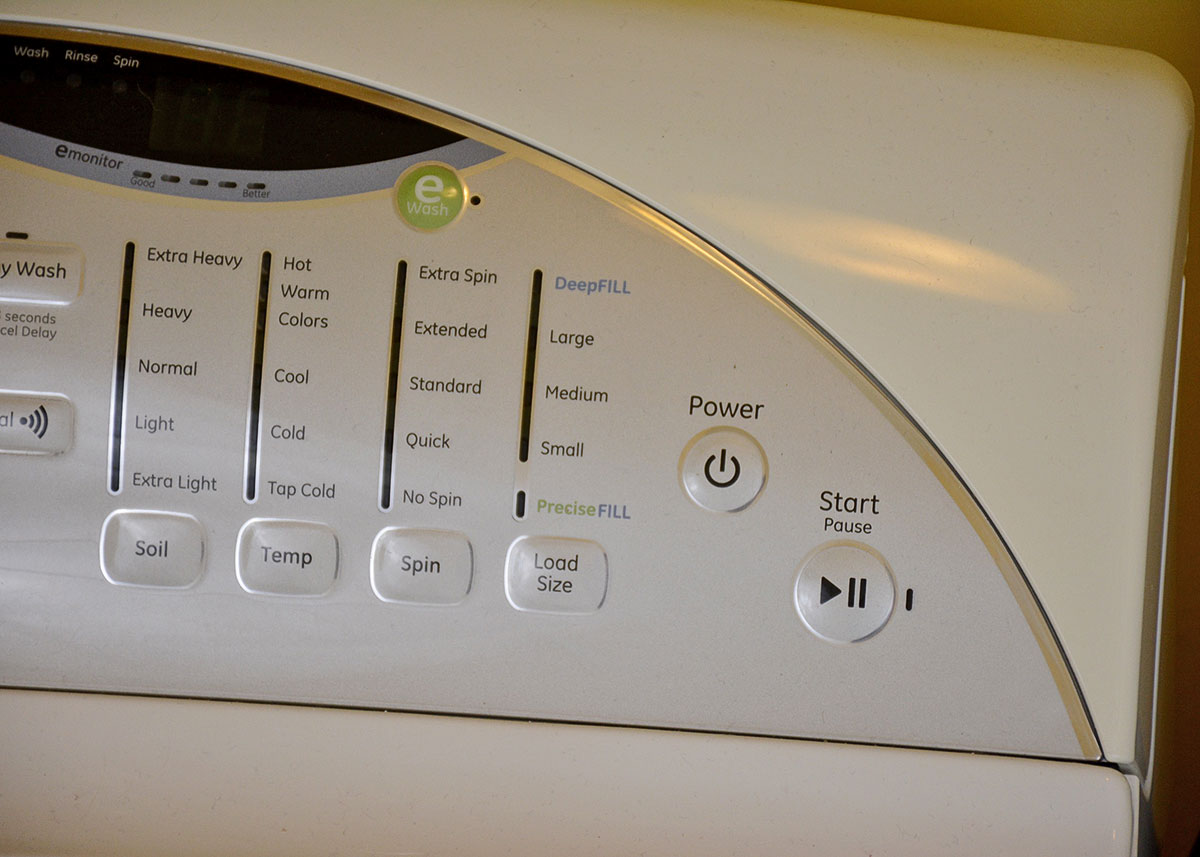 2013 GE HydroWave Washing Machine