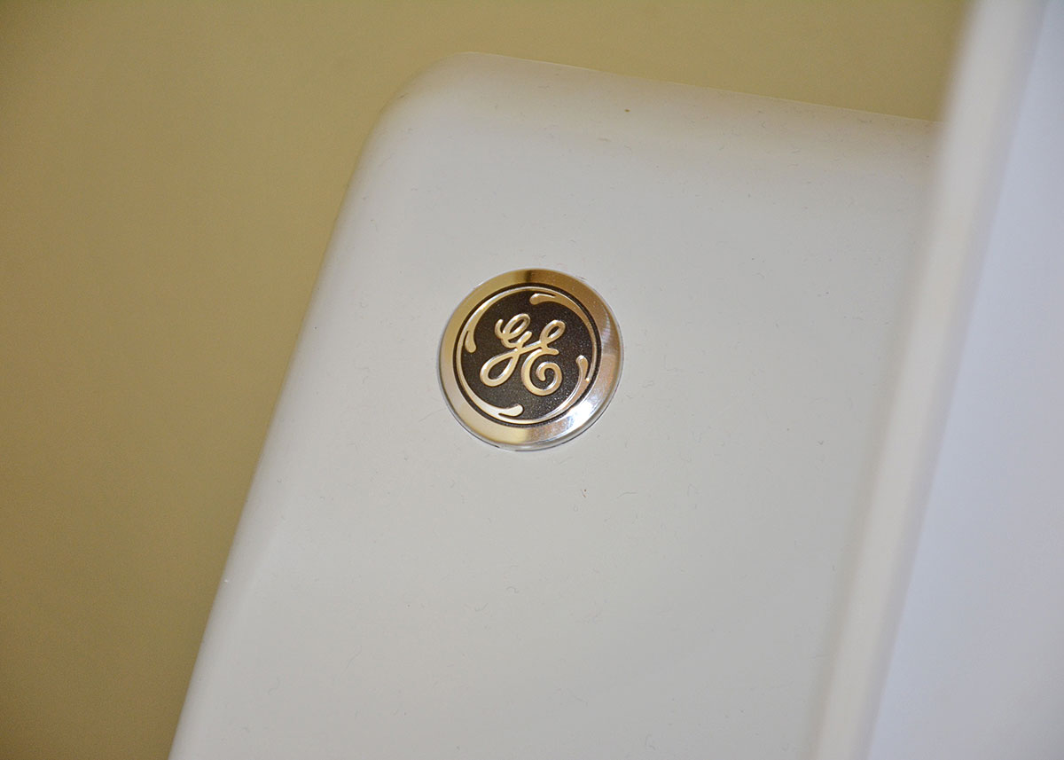 2013 GE HydroWave Washing Machine