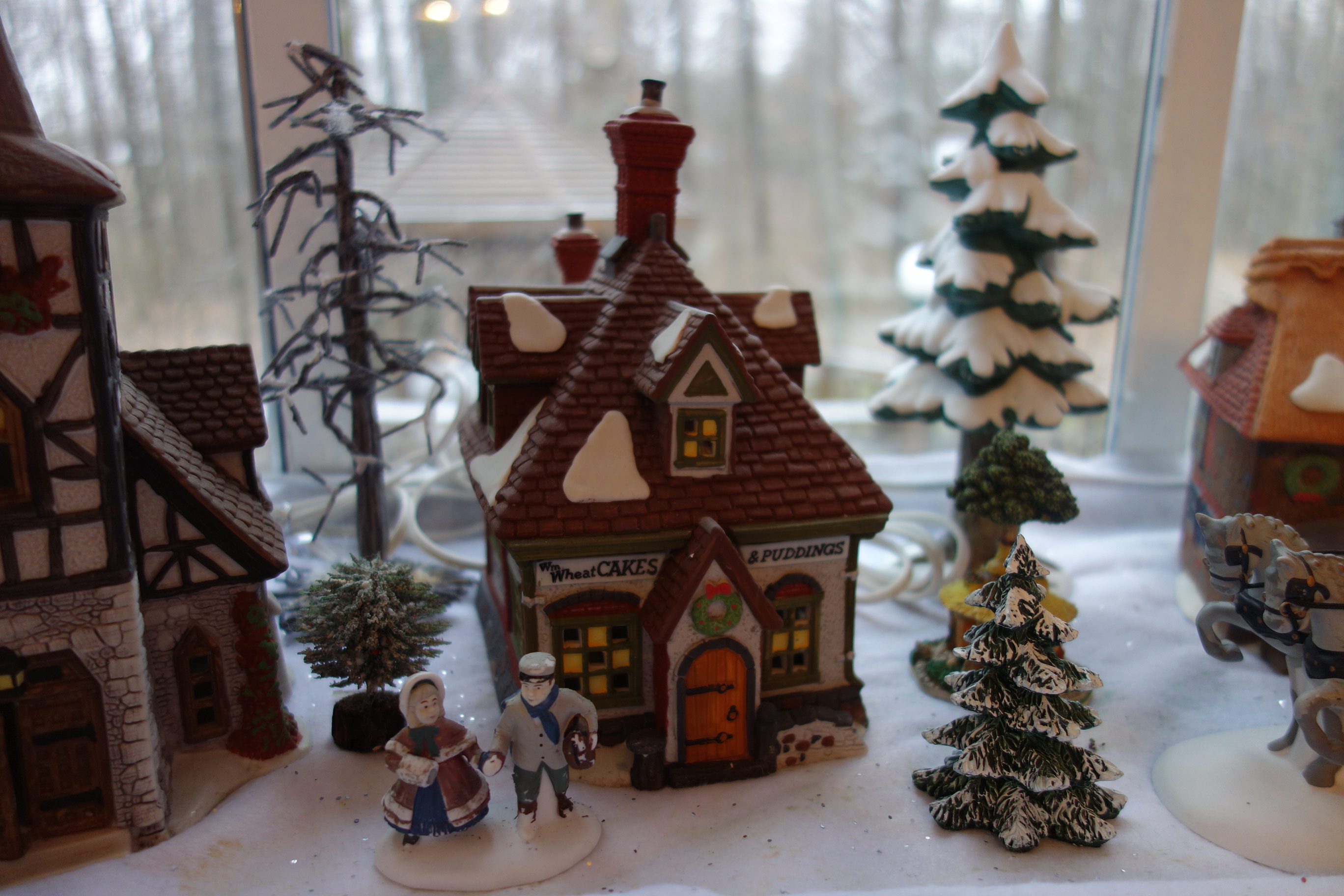 Department 56 Holiday Village Scene