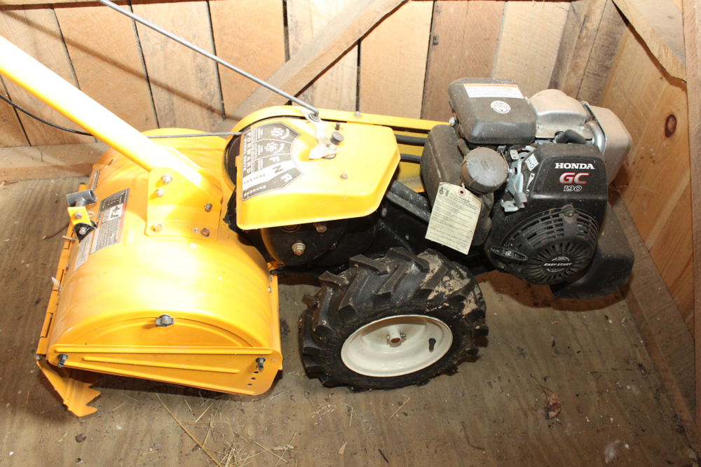 Cub Cadet Dual Tine Tiller with Honda GC 190 Motor