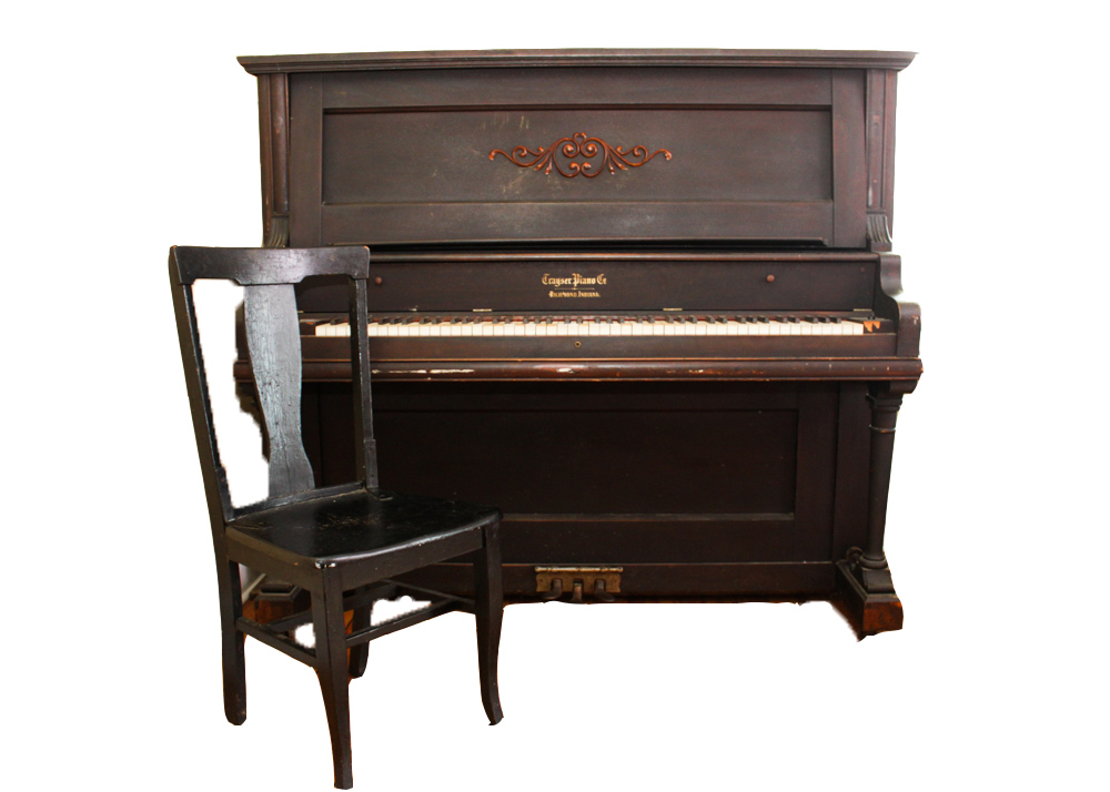 Antique Trayser Piano Company Upright Piano