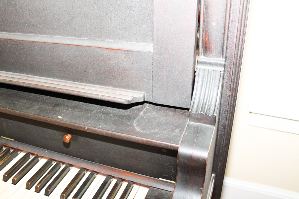 Antique Trayser Piano Company Upright Piano