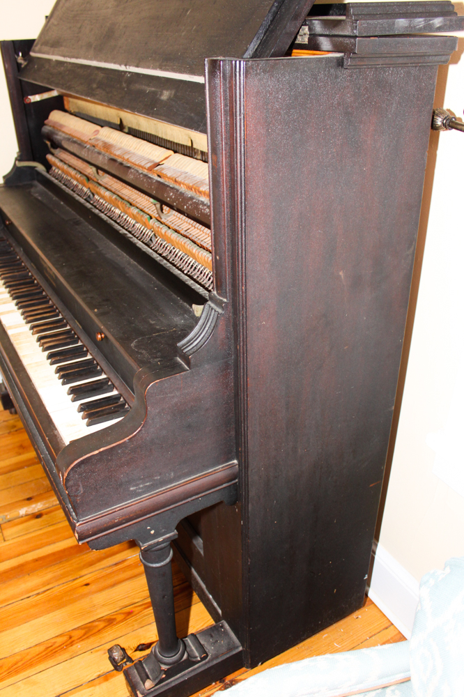 Antique Trayser Piano Company Upright Piano