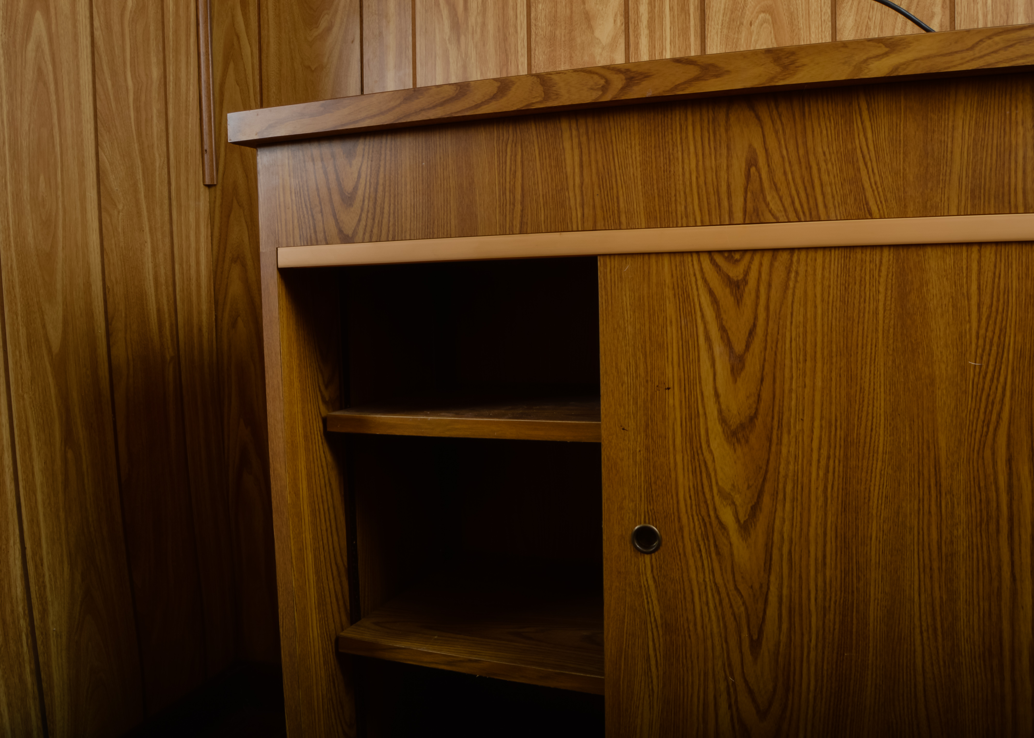 Wood Laminate Cabinet