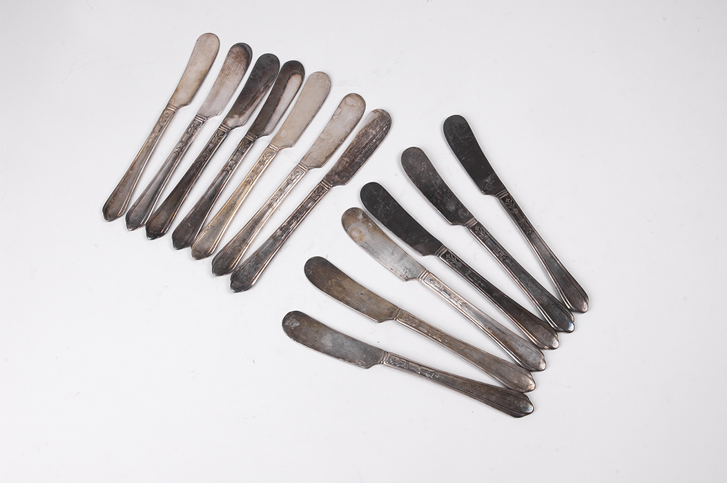 Oneida Community Tudor Plate in June Nursery Pattern