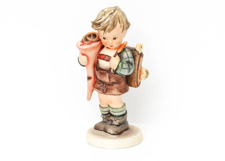 Vinatge Goebel Hummel "Little Scholar" Figurine