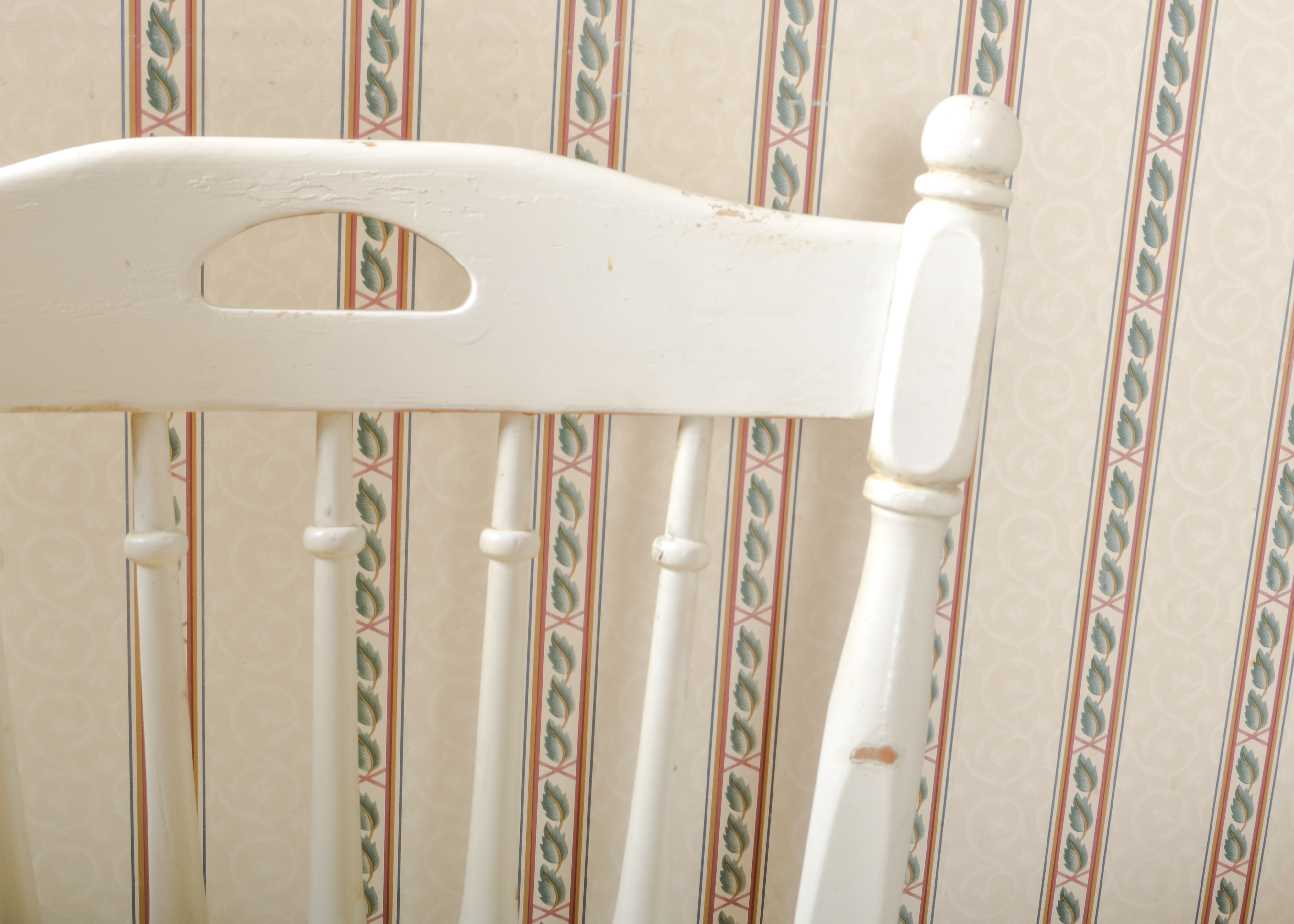 Vintage Round Kitchen Table and Four Chairs