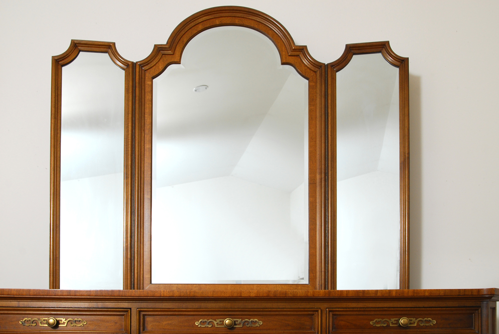 Unique Furniture Makers Dresser with Trifold Mirror