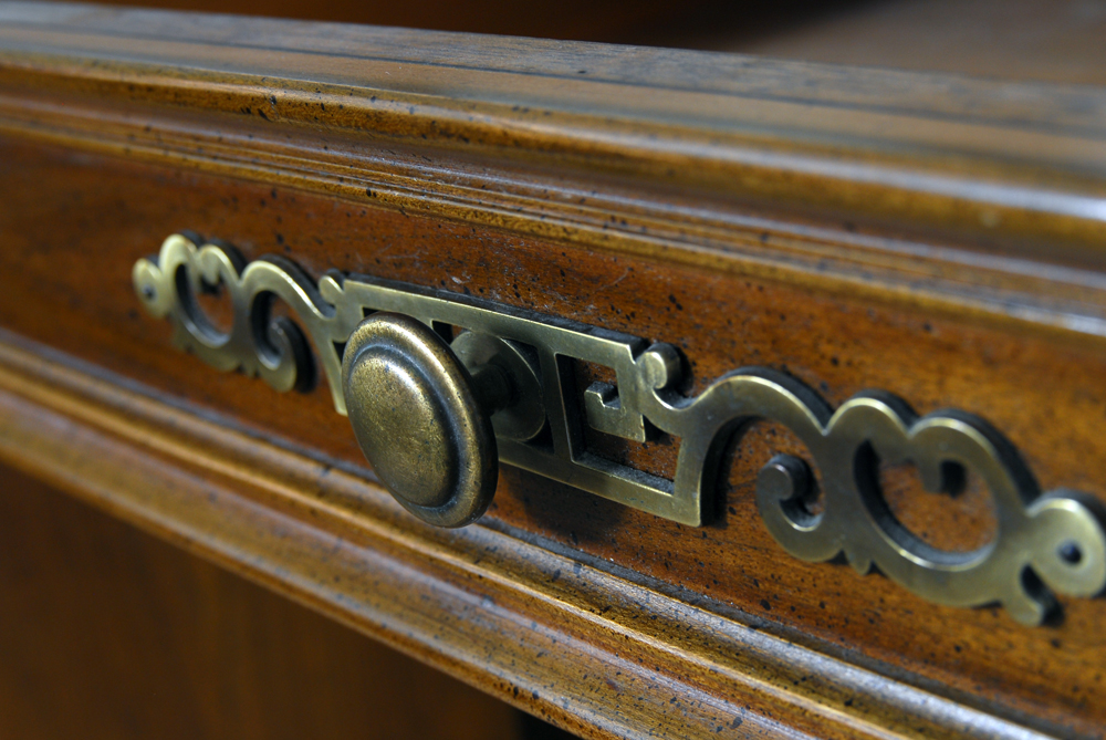 Unique Furniture Makers Dresser with Trifold Mirror