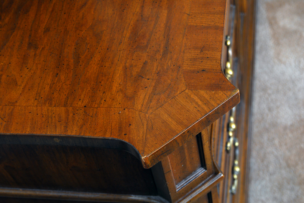 Unique Furniture Makers Dresser with Trifold Mirror