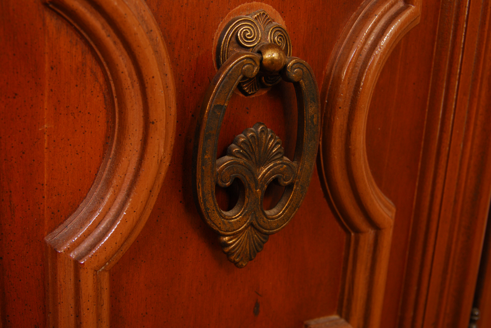 Vintage Bassett Furniture China Cabinet