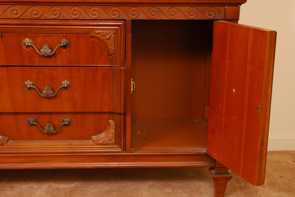 Vintage Bassett Furniture China Cabinet