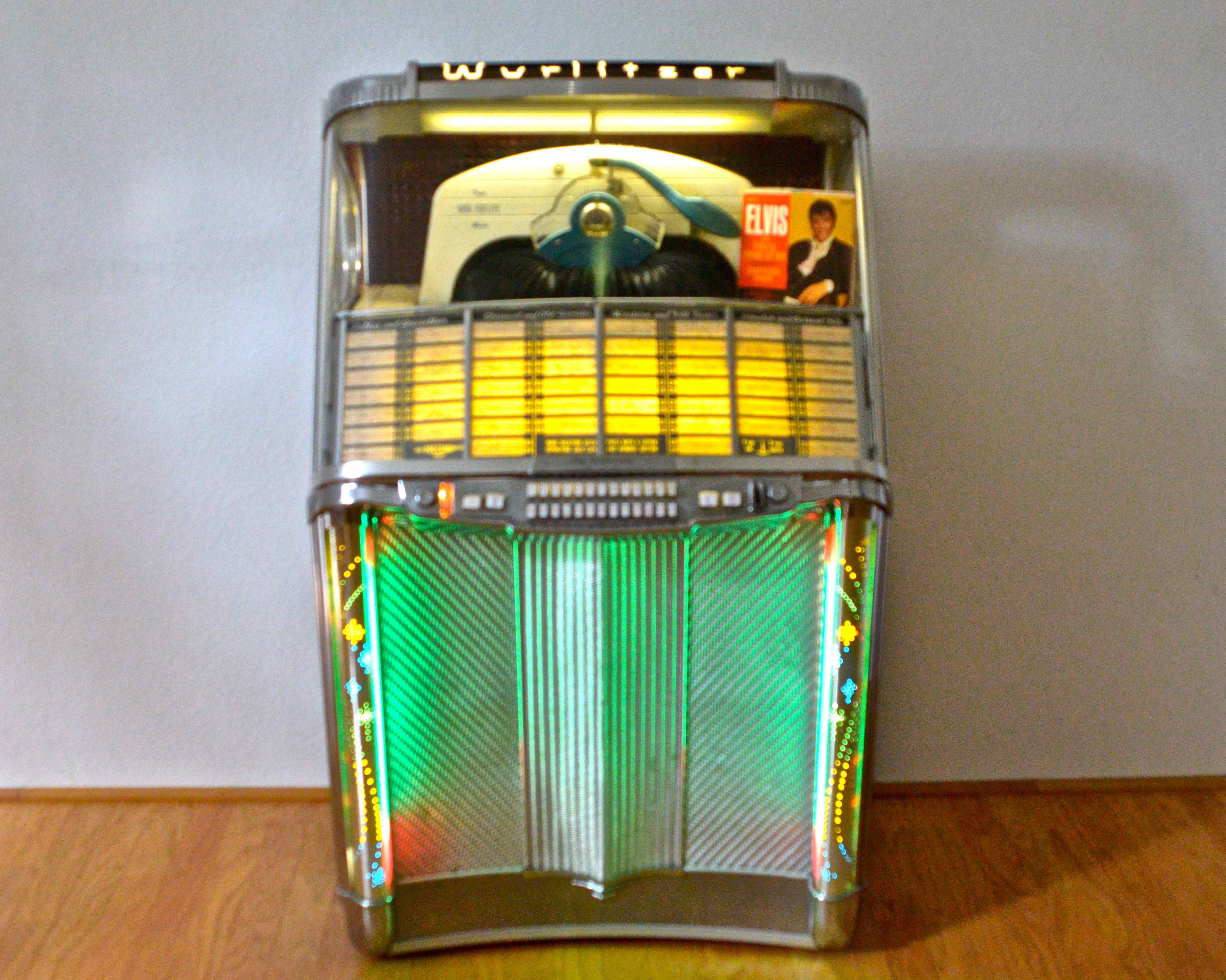 Wurlitzer Multi-Selector Phonograph Jukebox Centennial 1900 Model