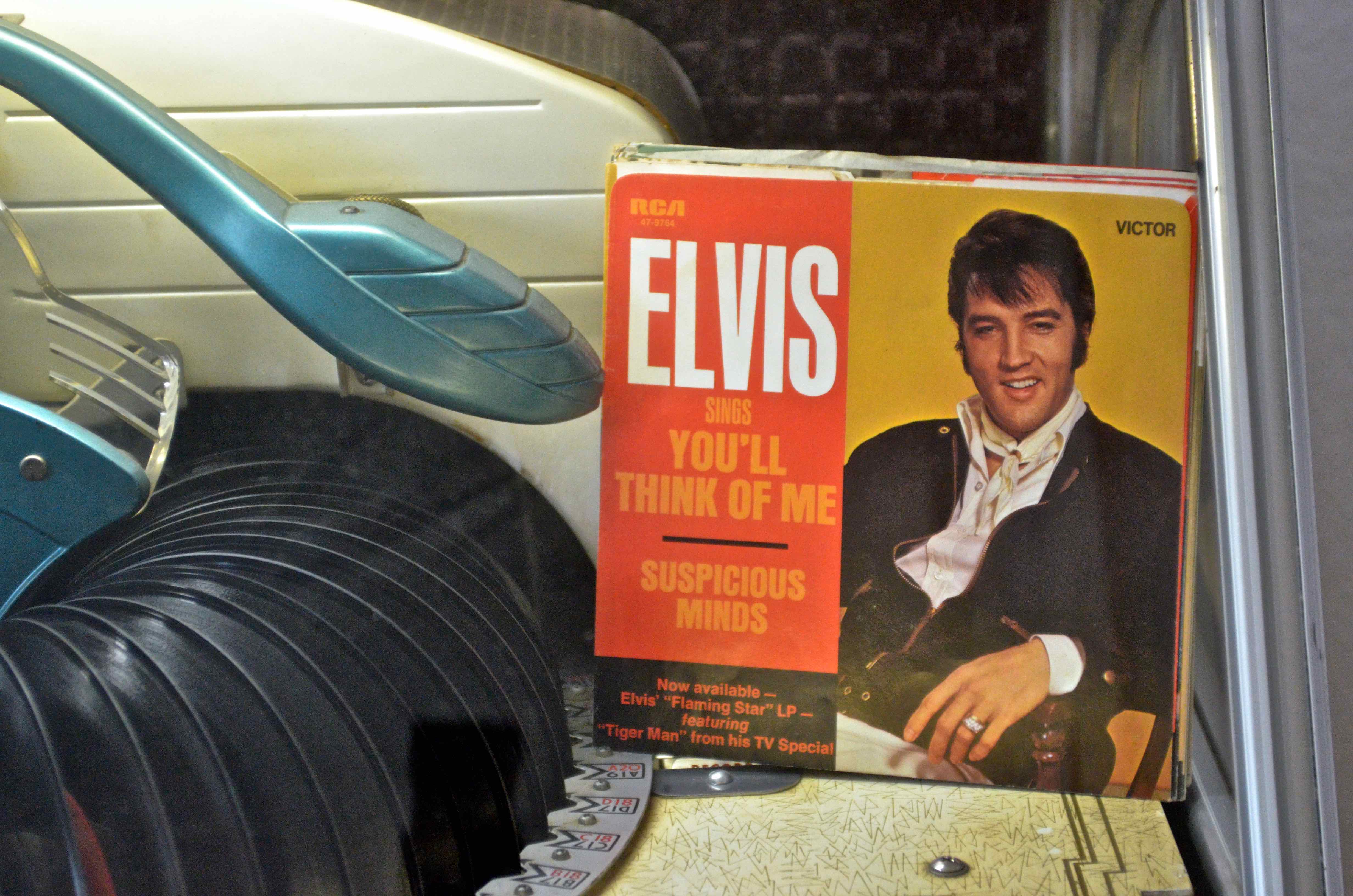 Wurlitzer Multi-Selector Phonograph Jukebox Centennial 1900 Model