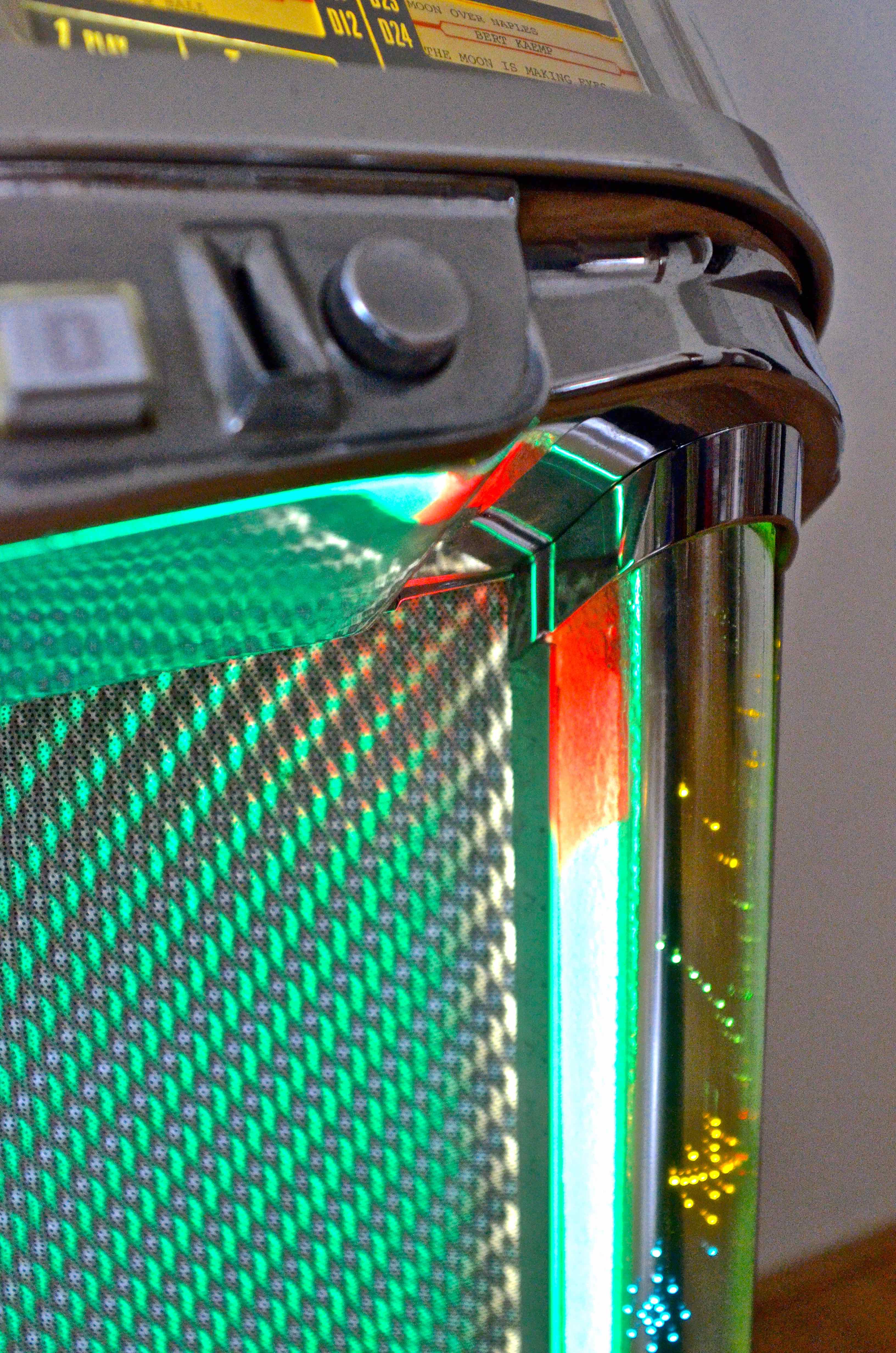 Wurlitzer Multi-Selector Phonograph Jukebox Centennial 1900 Model