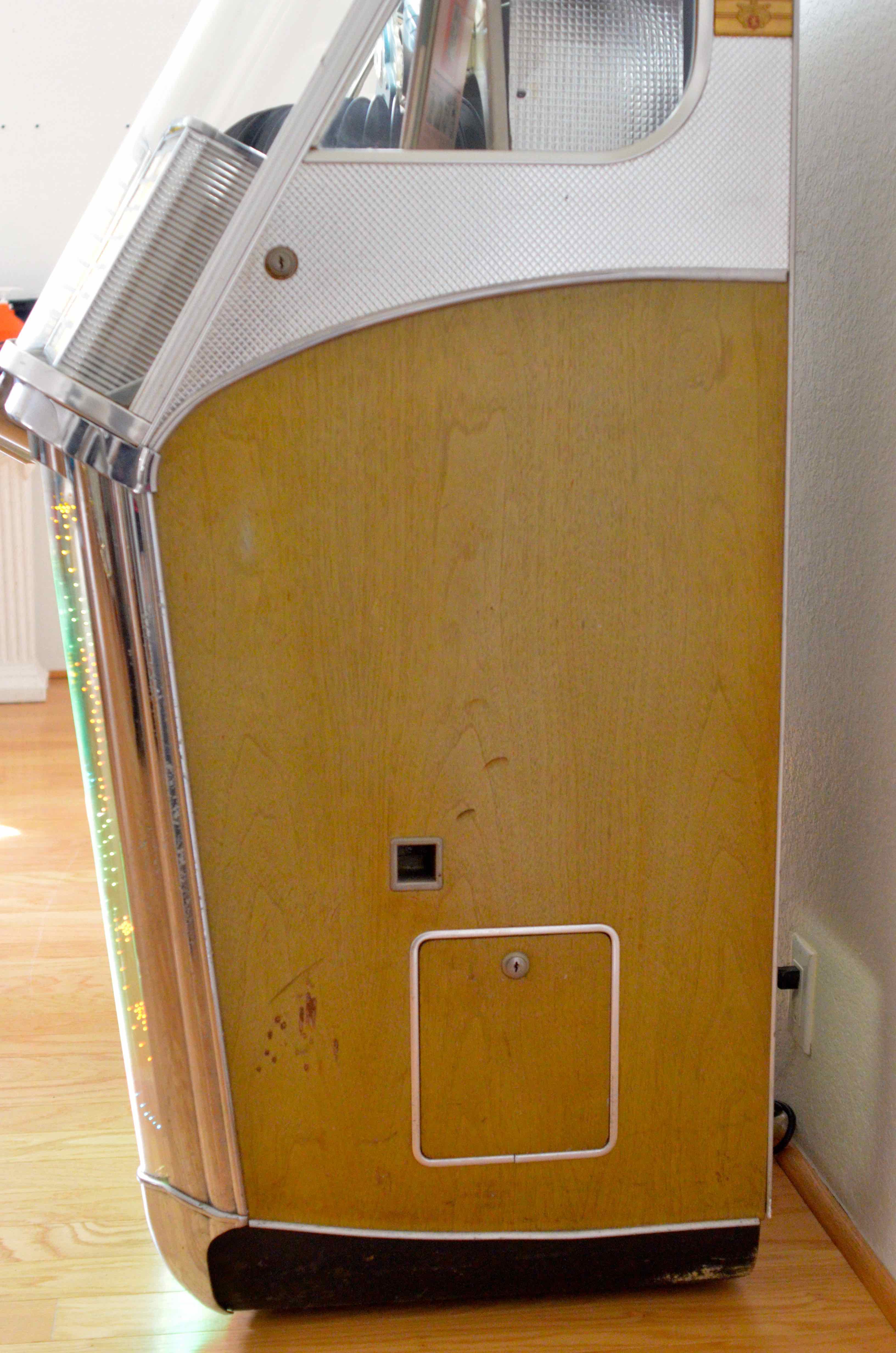 Wurlitzer Multi-Selector Phonograph Jukebox Centennial 1900 Model