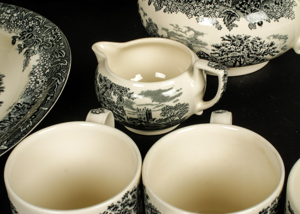 Romantic England Wedgwood Queen's Ware China Collection