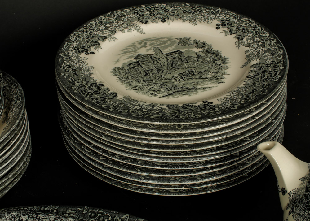 Romantic England Wedgwood Queen's Ware China Collection