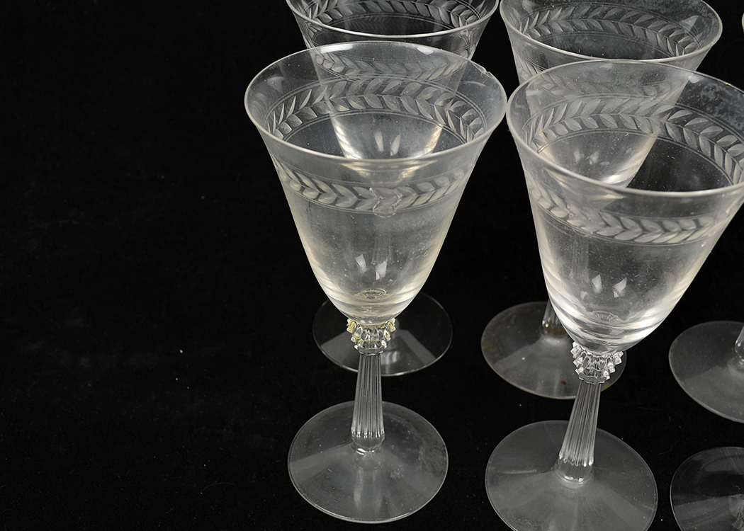 Lead Crystal Wine Glasses with Etched Wheat Border
