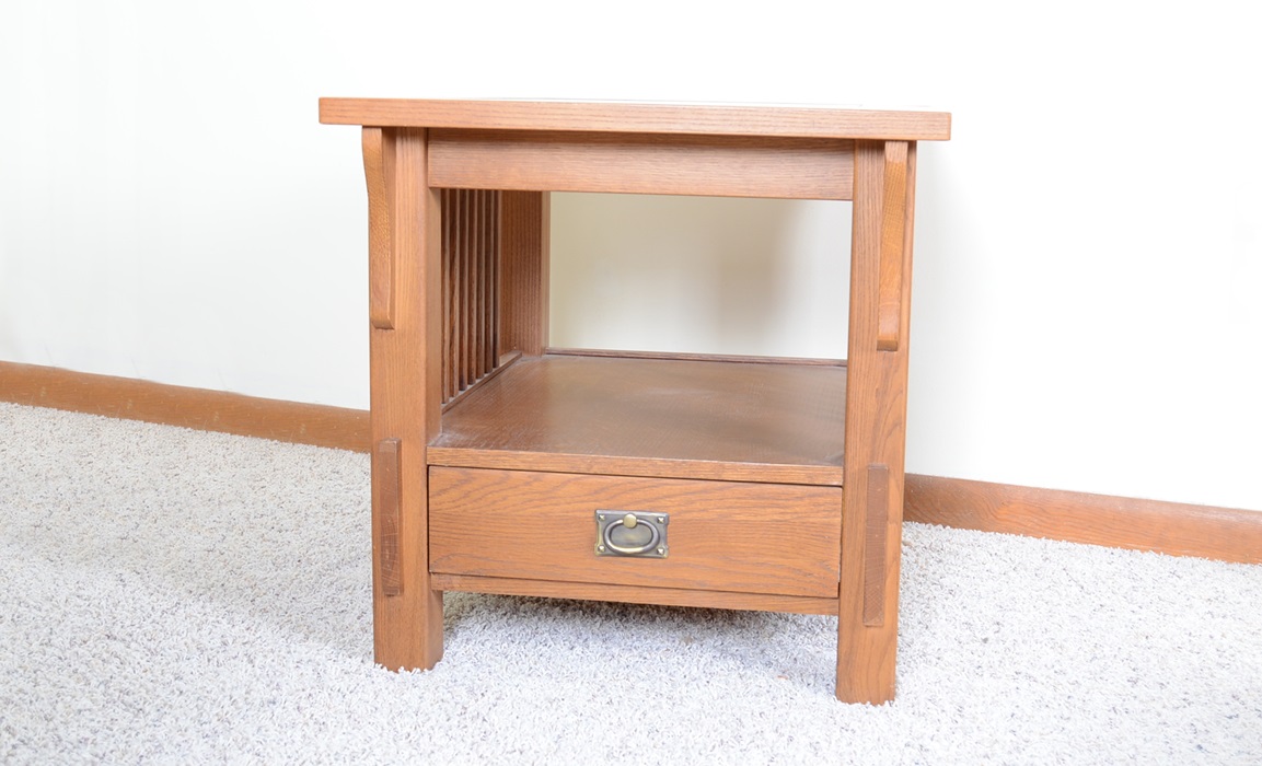 Bassett Oak Mission Style End Table