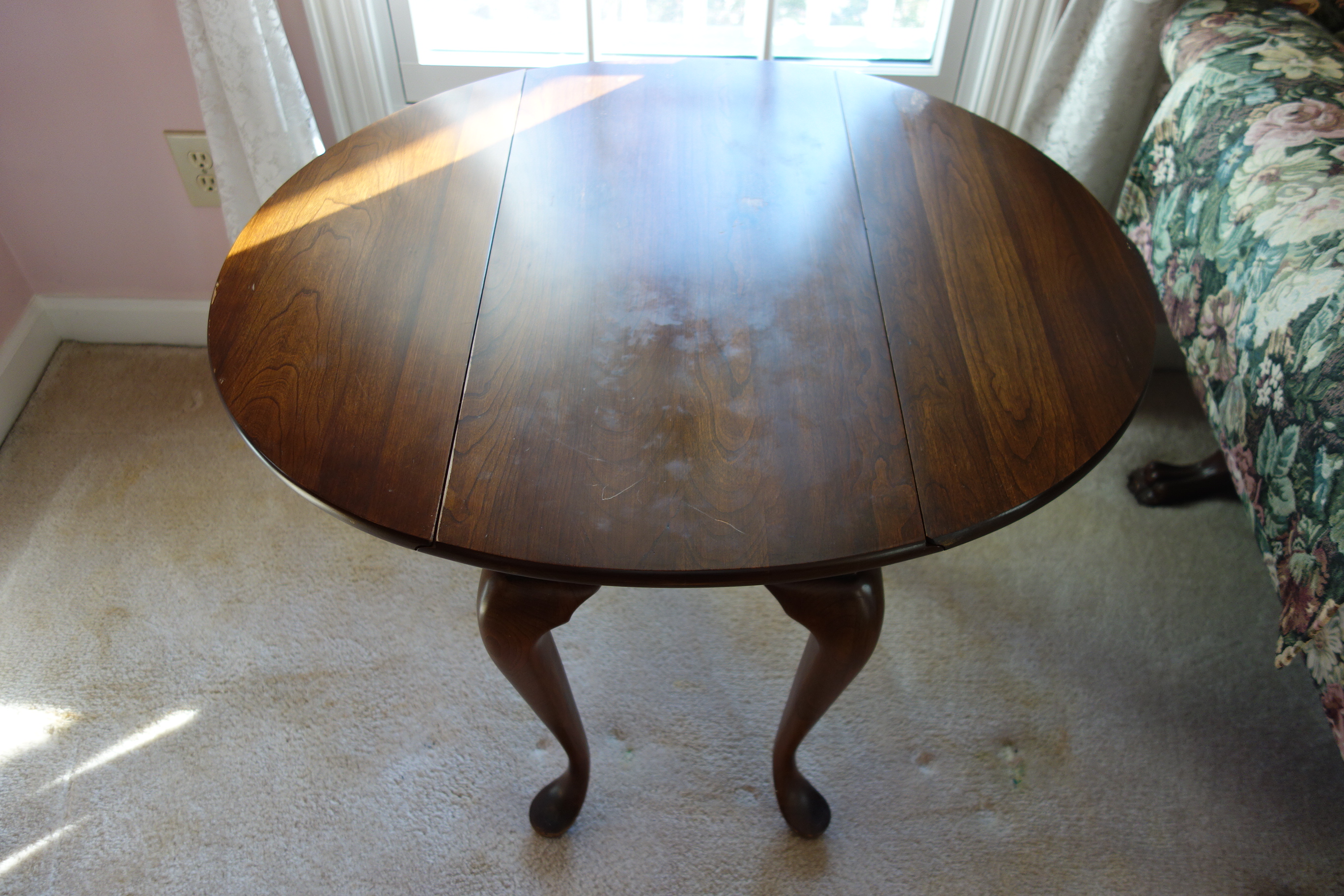 Queen Anne Style Drop Leaf Side Table