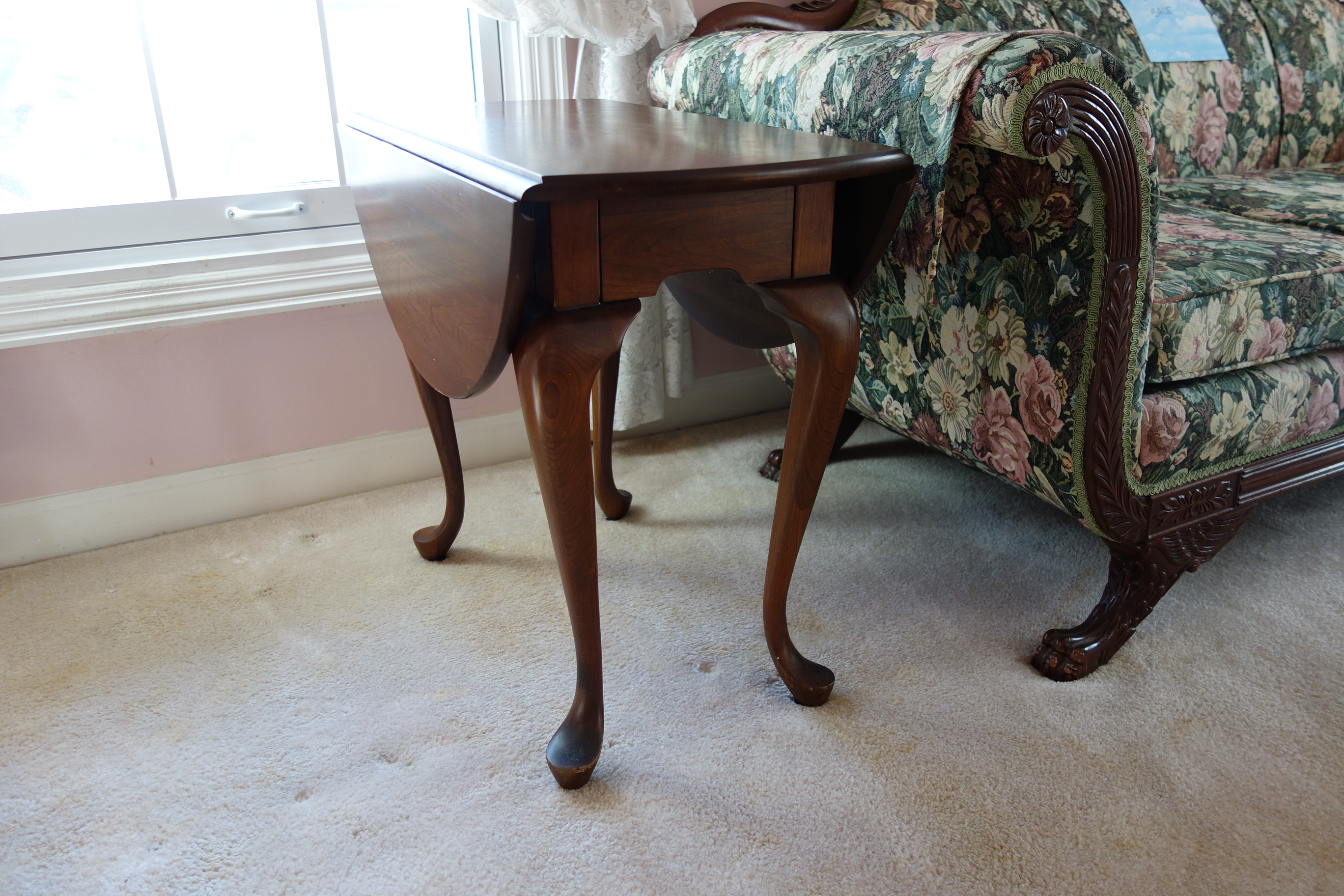 Queen Anne Style Drop Leaf Side Table