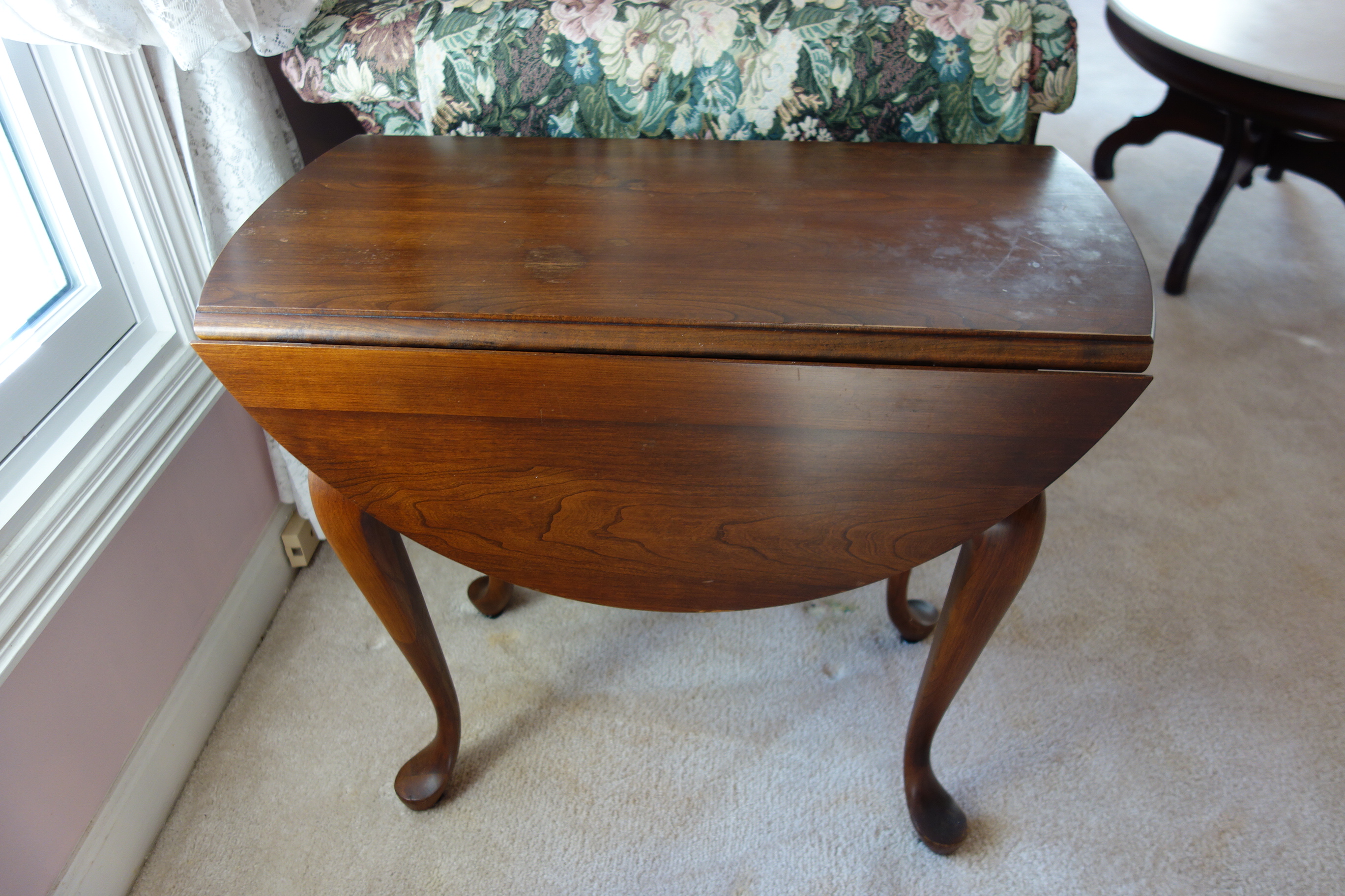 Queen Anne Style Drop Leaf Side Table